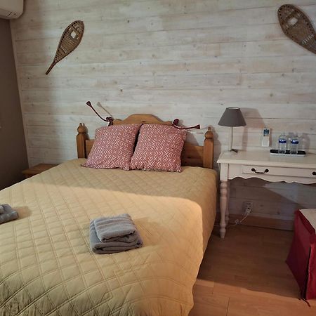 Villa Regain Chambres Et Table D'Hotes เกรอลีย์เรส ภายนอก รูปภาพ