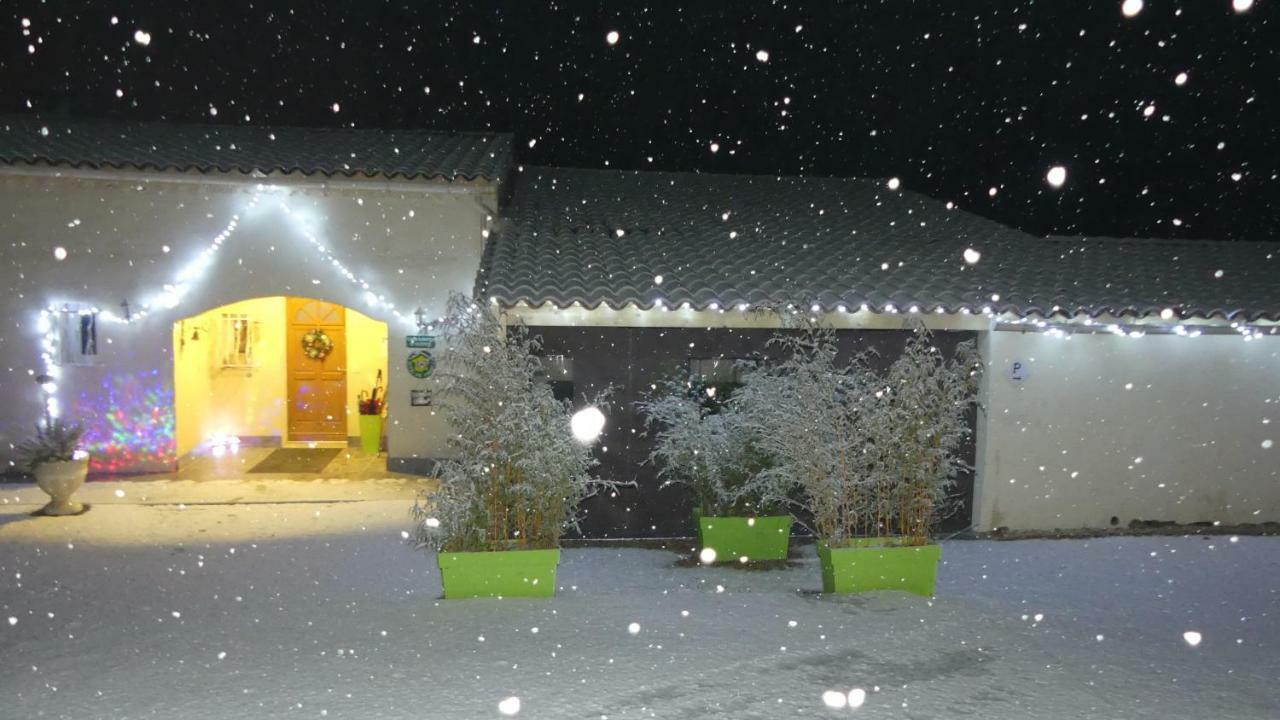 Villa Regain Chambres Et Table D'Hotes เกรอลีย์เรส ภายนอก รูปภาพ